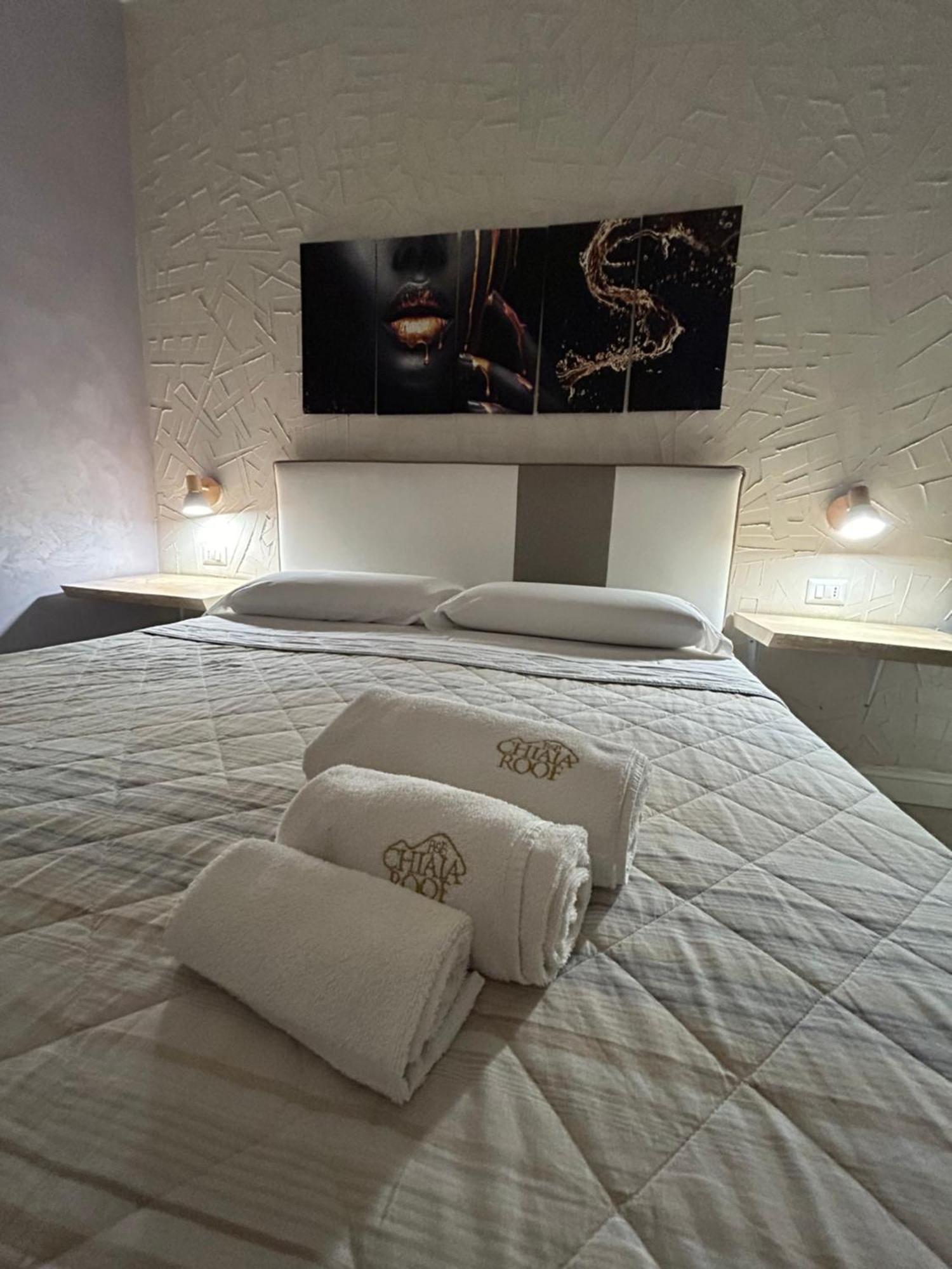 Chiaia Roof Bed and Breakfast Napoli Værelse billede