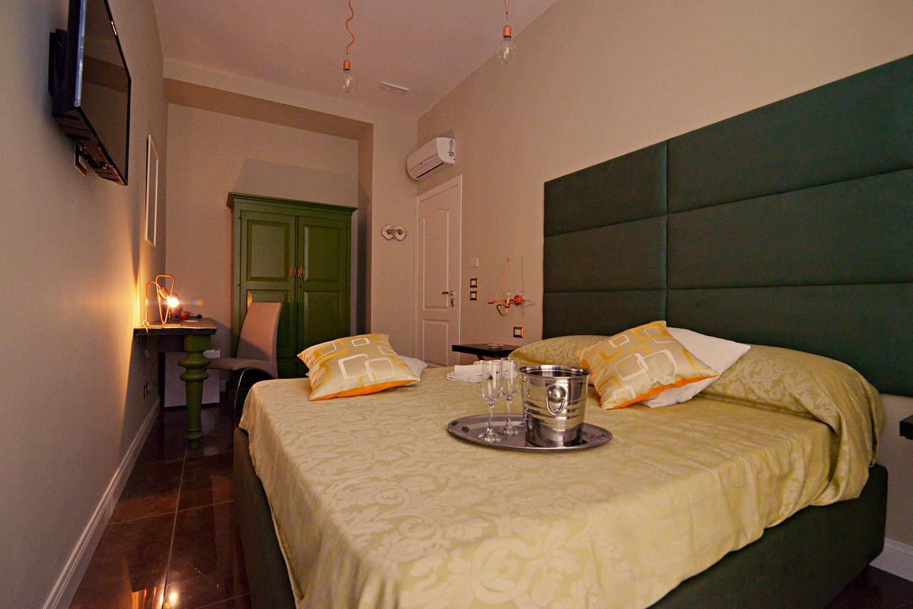 Chiaia Roof Bed and Breakfast Napoli Eksteriør billede